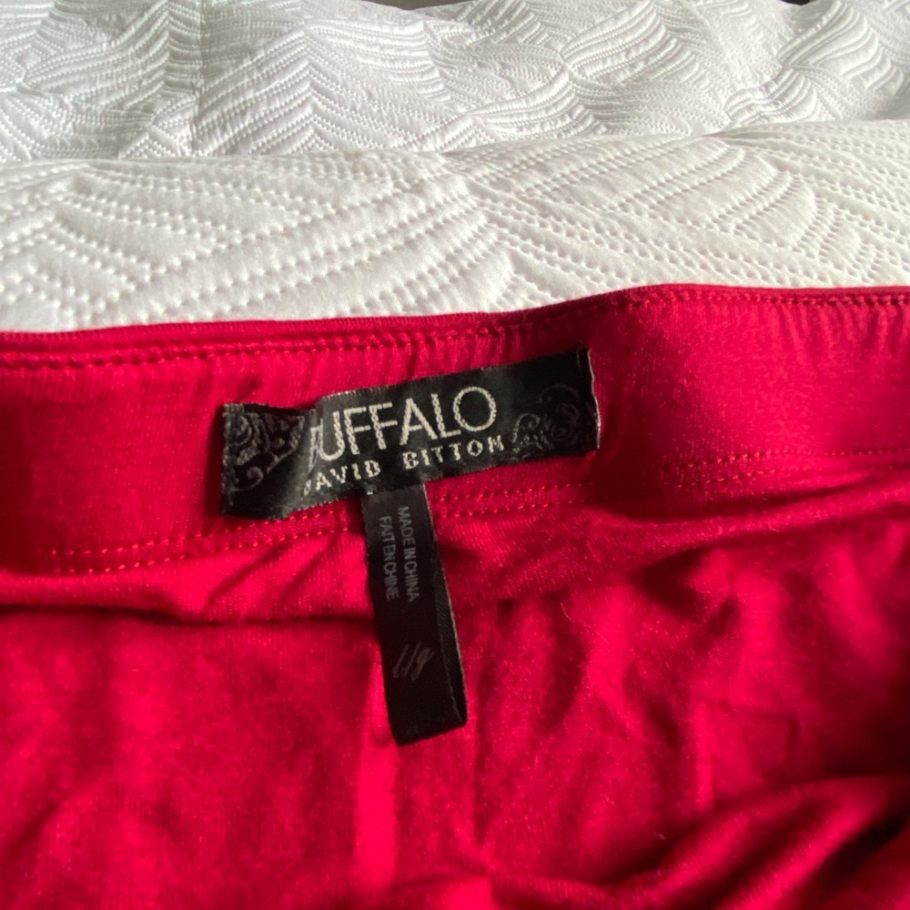 Halter top - Picture 2 of 3